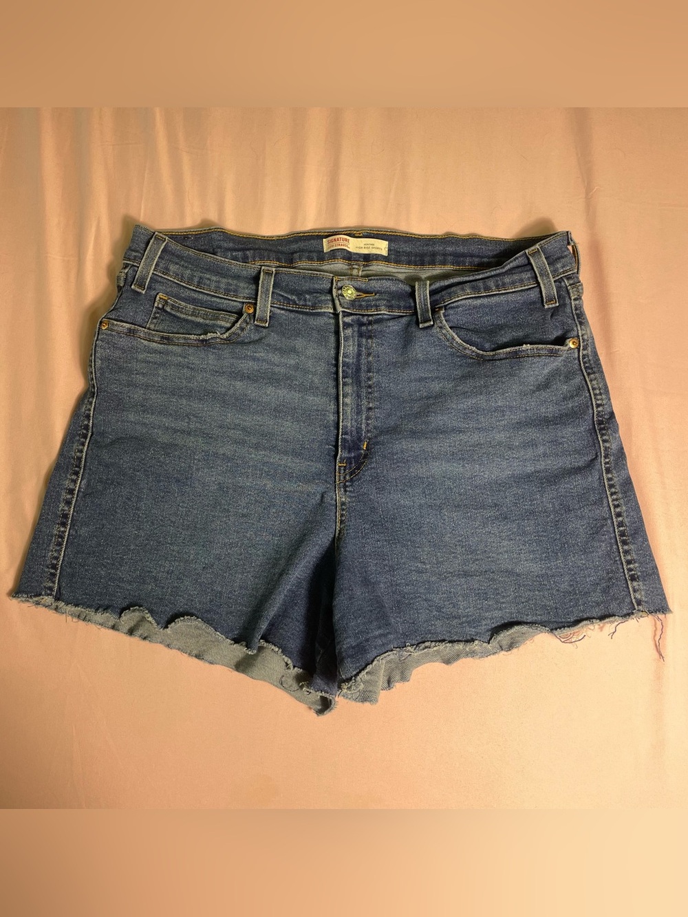 Signature Levi Strauss Heritage High Rise Blue Jean Shorts